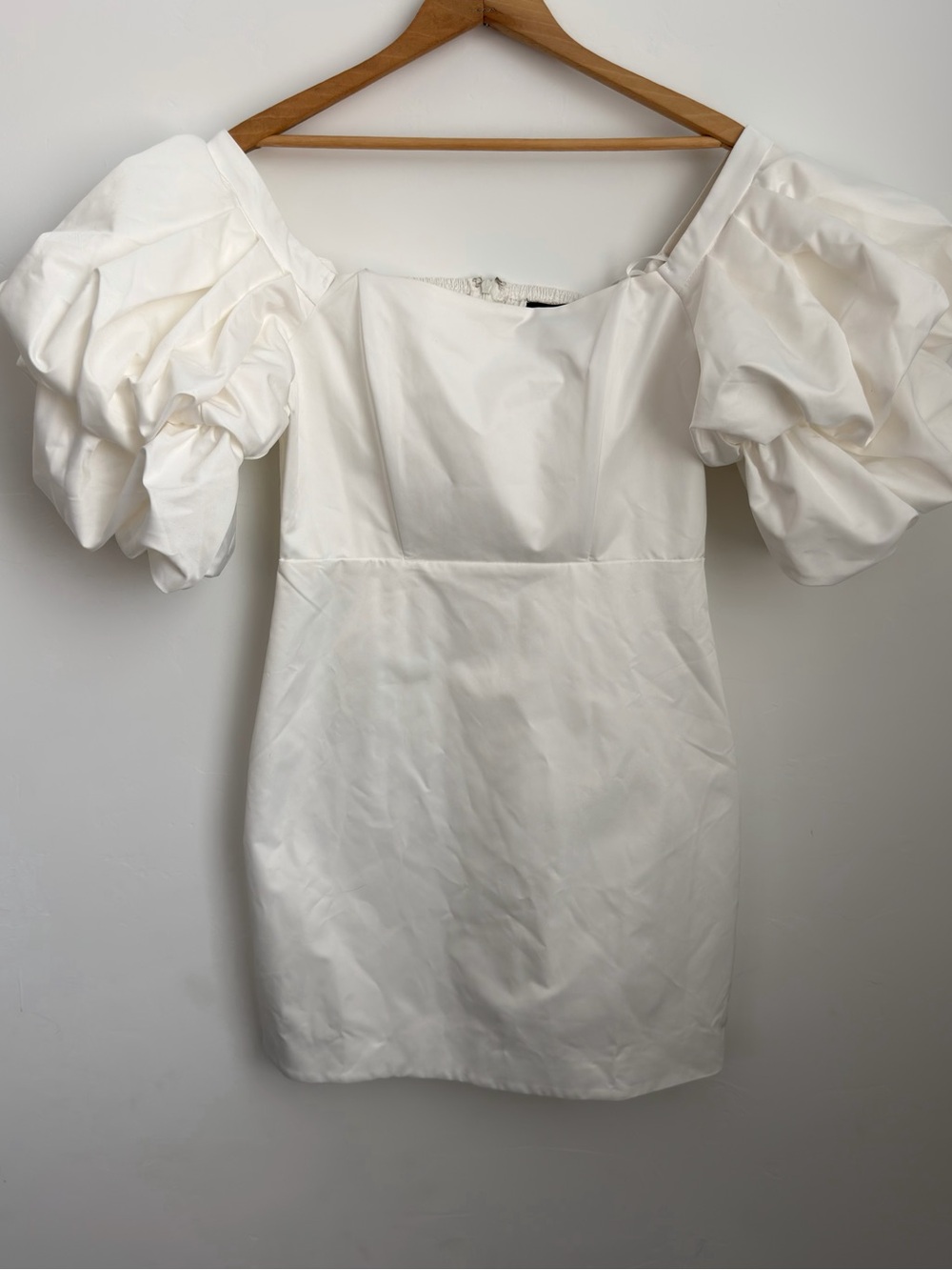 DO+BE White Puff-Sleeve‎ Square Neck Mini Dress